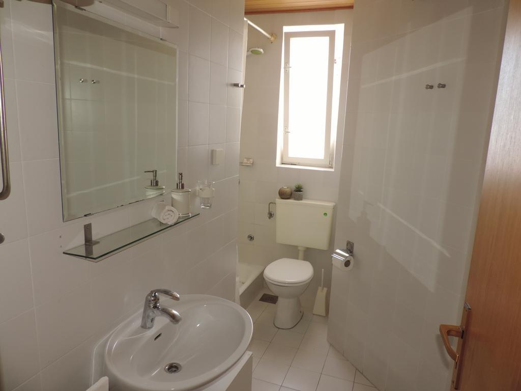 Apartment Vidas Novalja Bagian luar foto