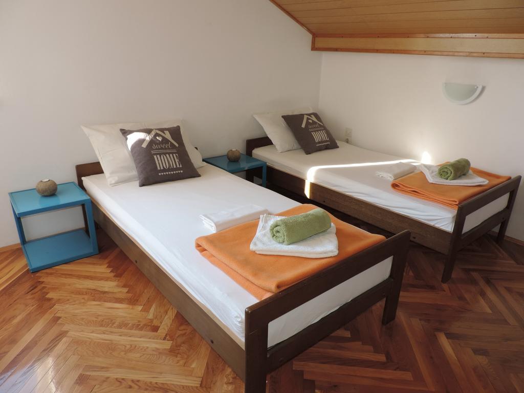 Apartment Vidas Novalja Bagian luar foto