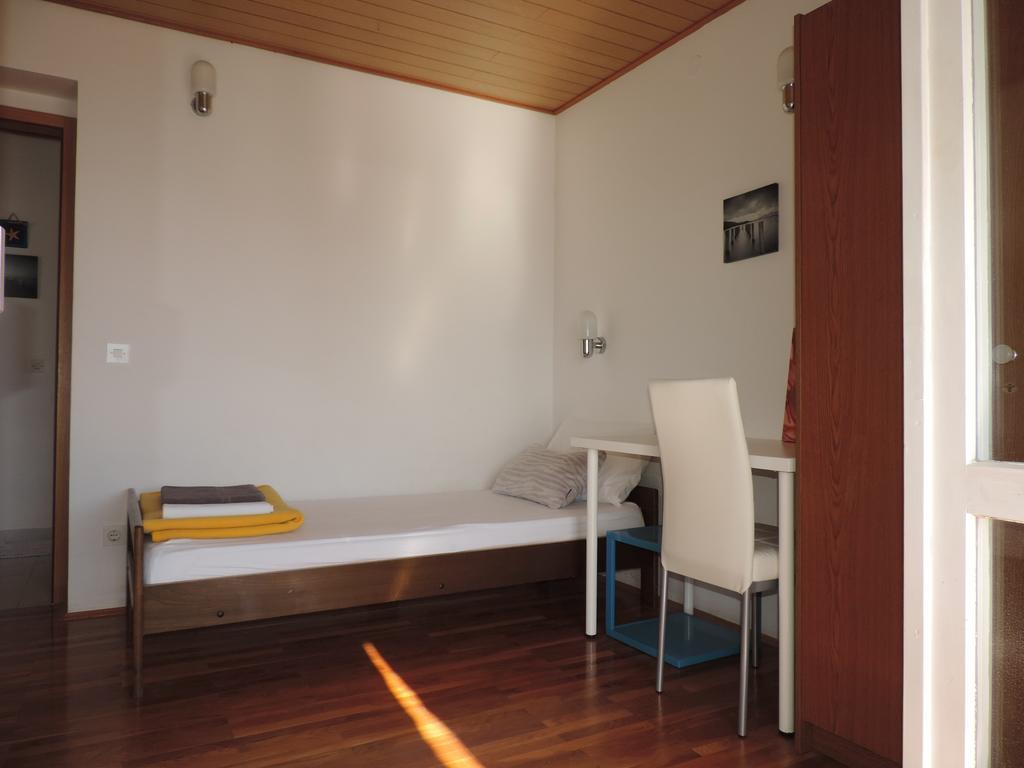 Apartment Vidas Novalja Bagian luar foto