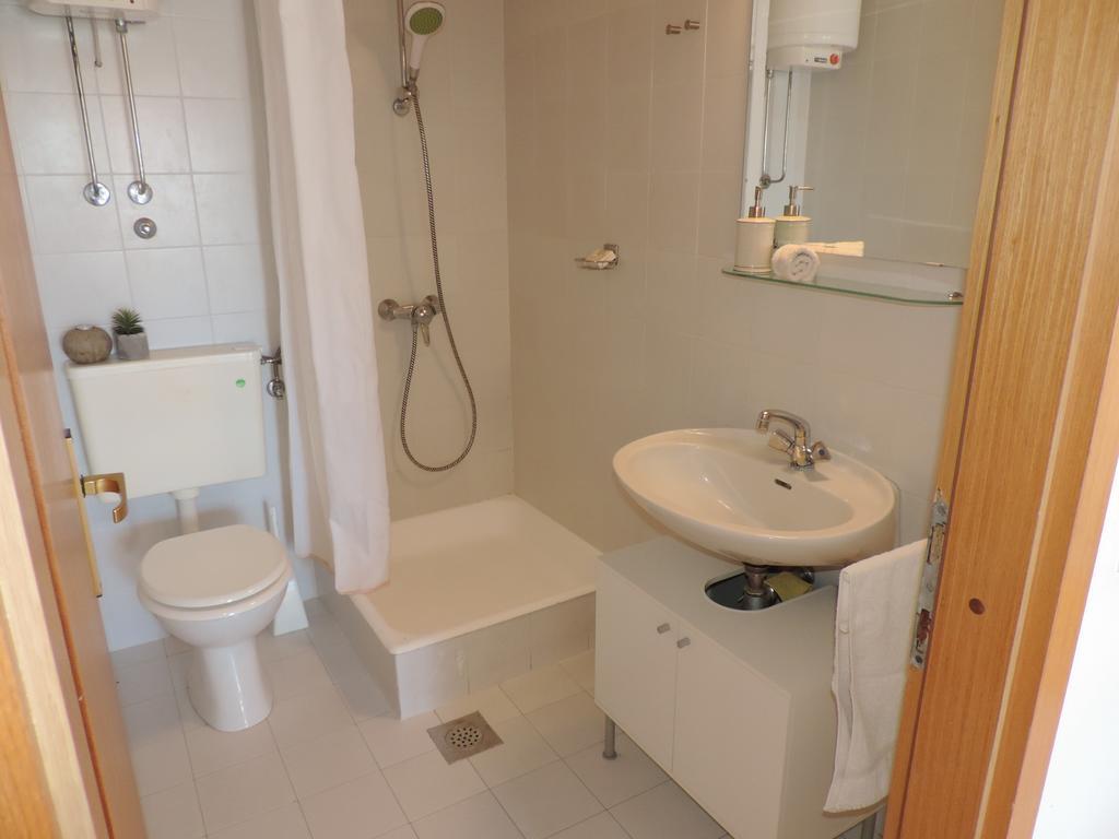 Apartment Vidas Novalja Bagian luar foto