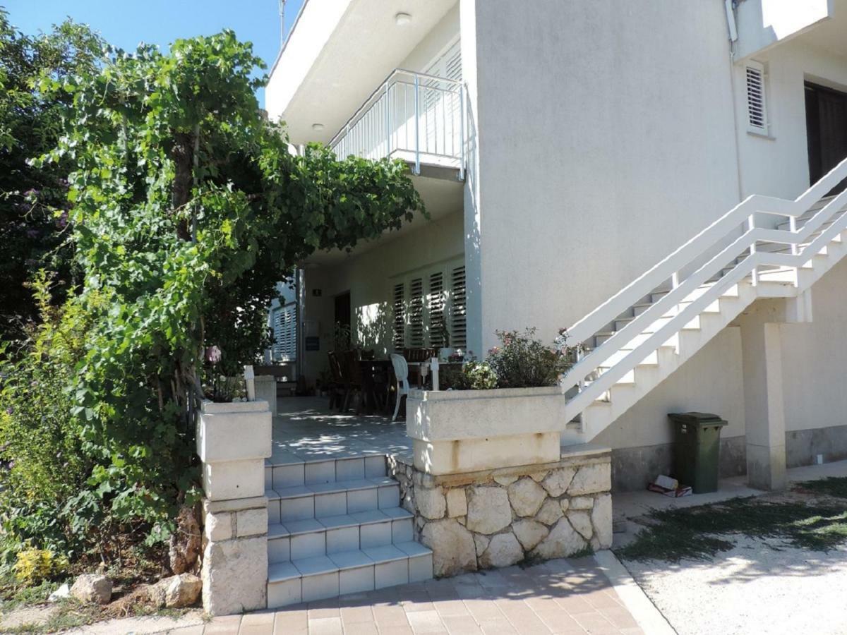 Apartment Vidas Novalja Bagian luar foto